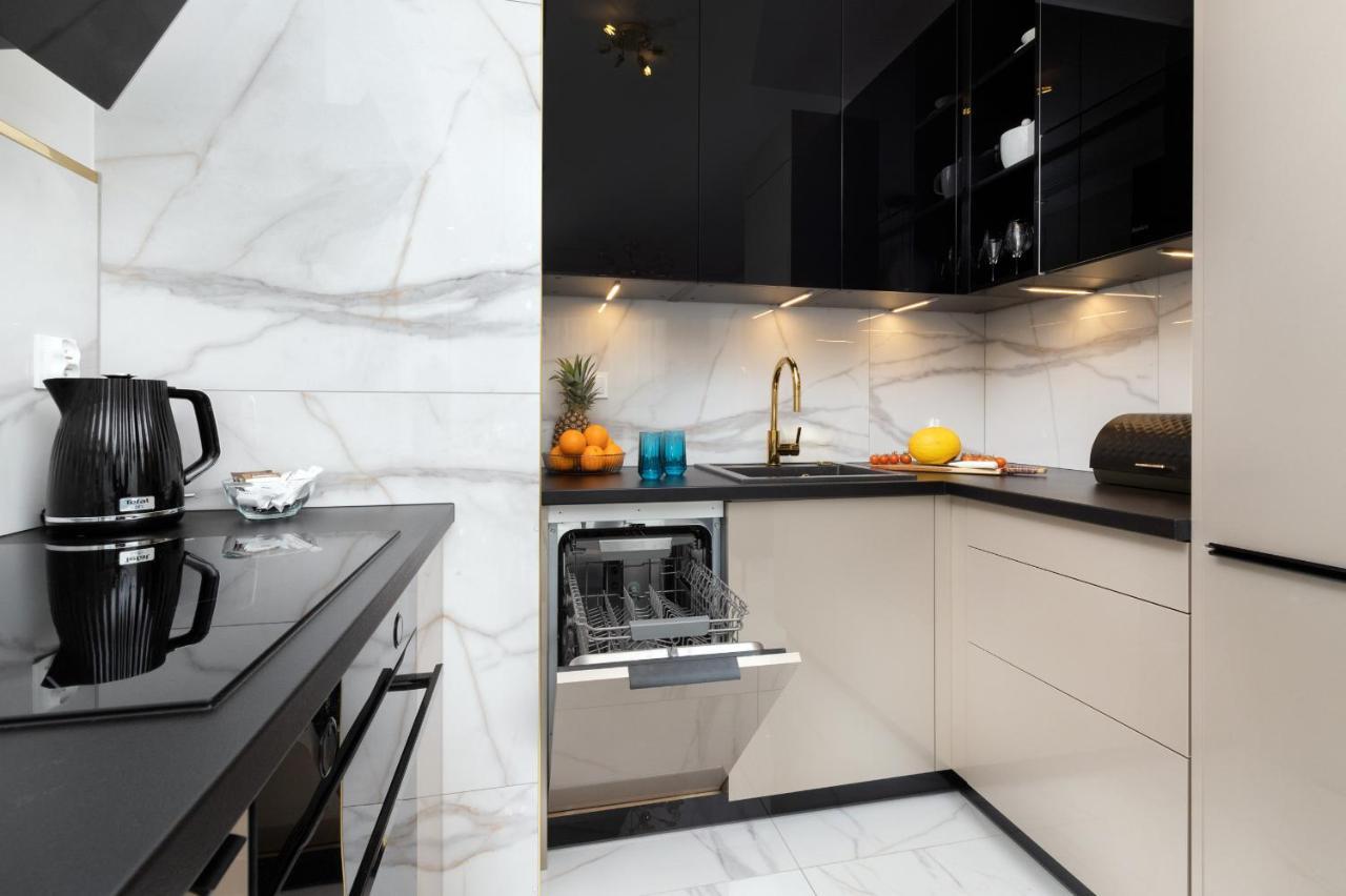Plac Unii Apartment Gdynia Srodmiescie By Renters Prestige エクステリア 写真